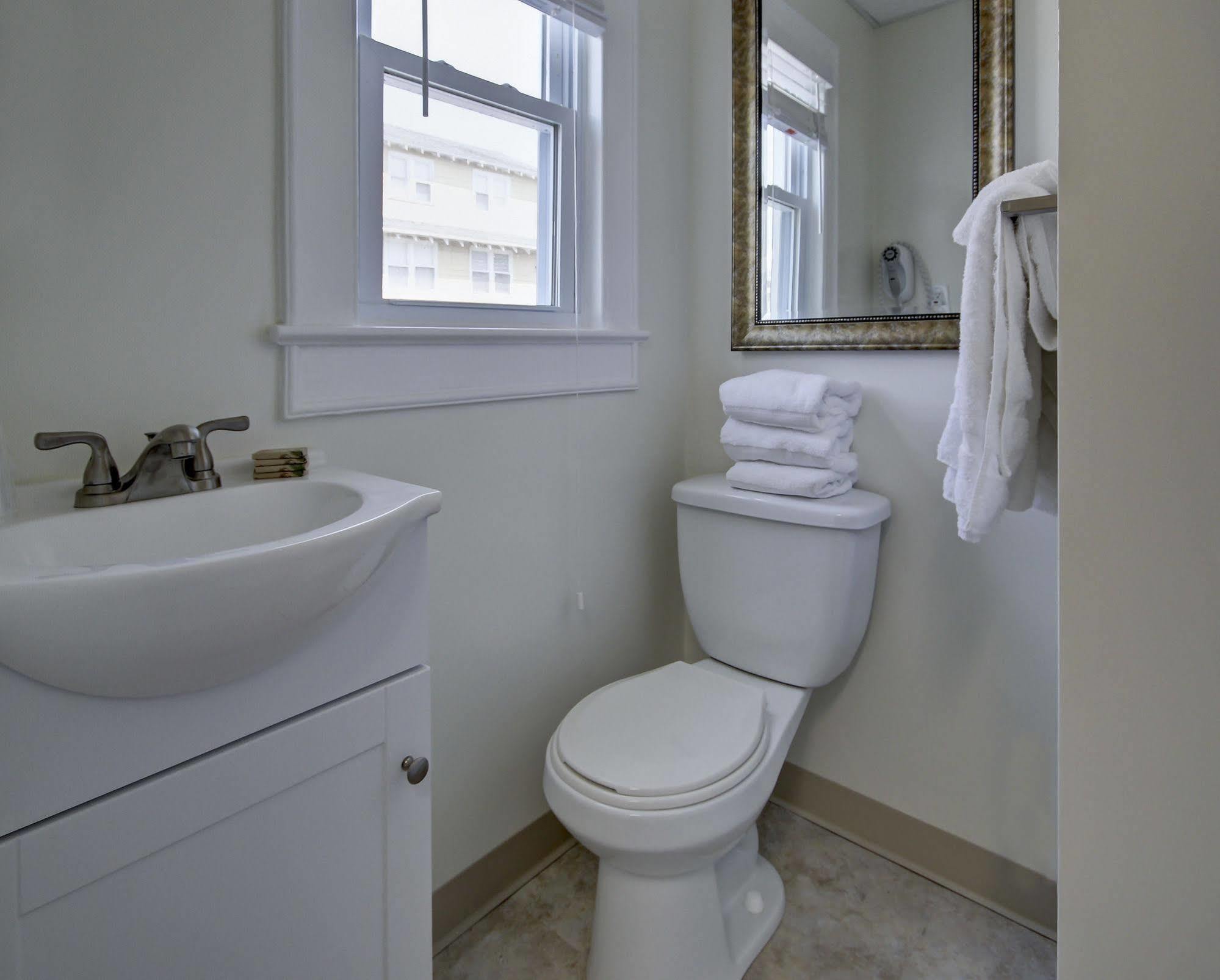 The Wellington Hotel & Suites Oceanblock Ocean City Buitenkant foto